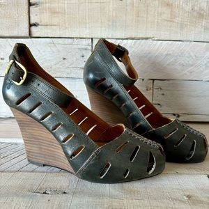 Frye Gwen Deep Green Leather Ankle Strap Wedge 7.5